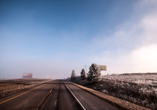 Hoe ontwerp je een billboard dat opvalt bij 100 km per uur?