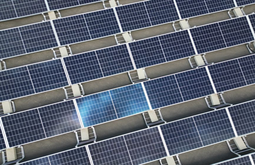 Hoe plug-in balcony solar systems de VvE-dilemma's in Nederland omzeilen
